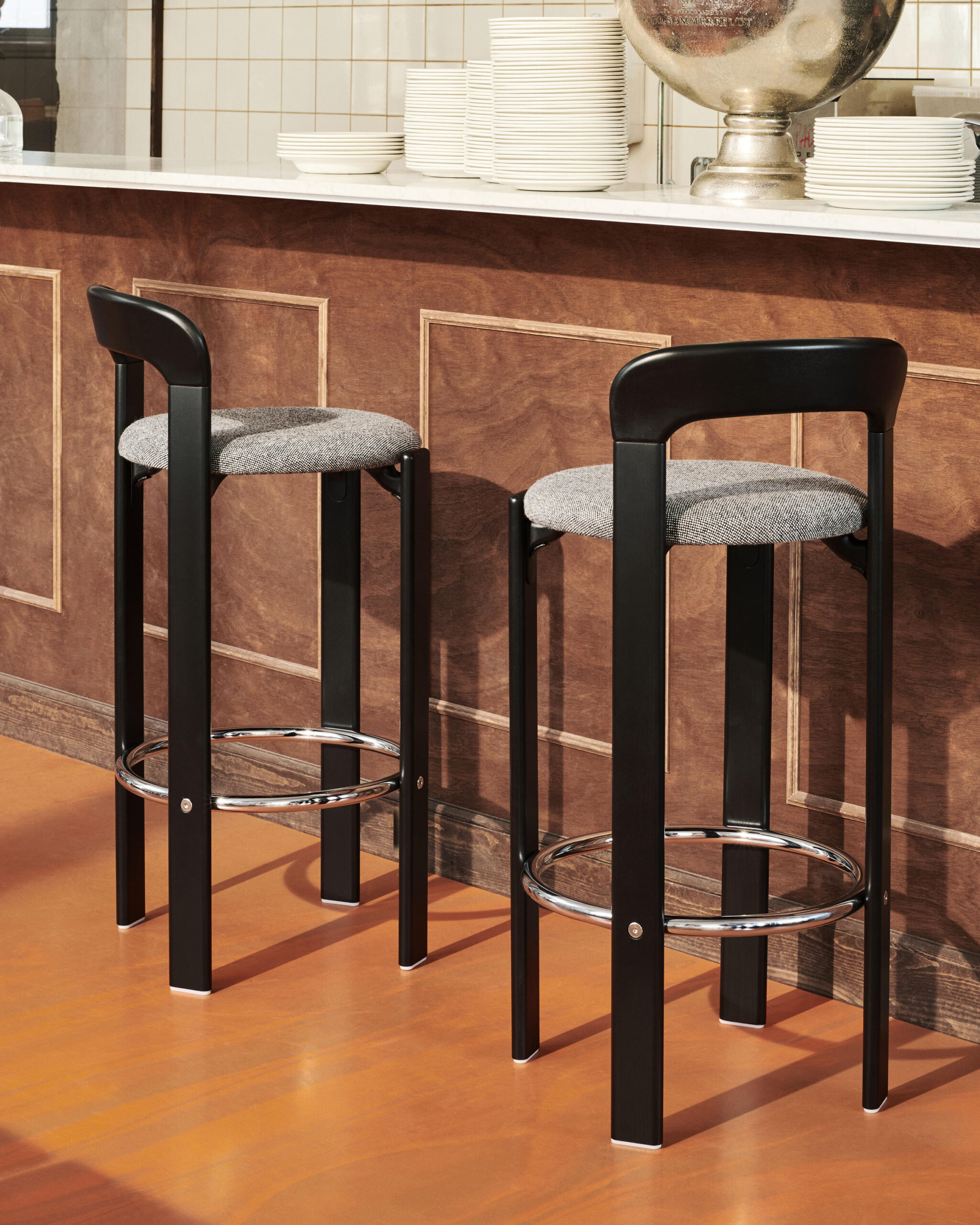 Rey bar stool